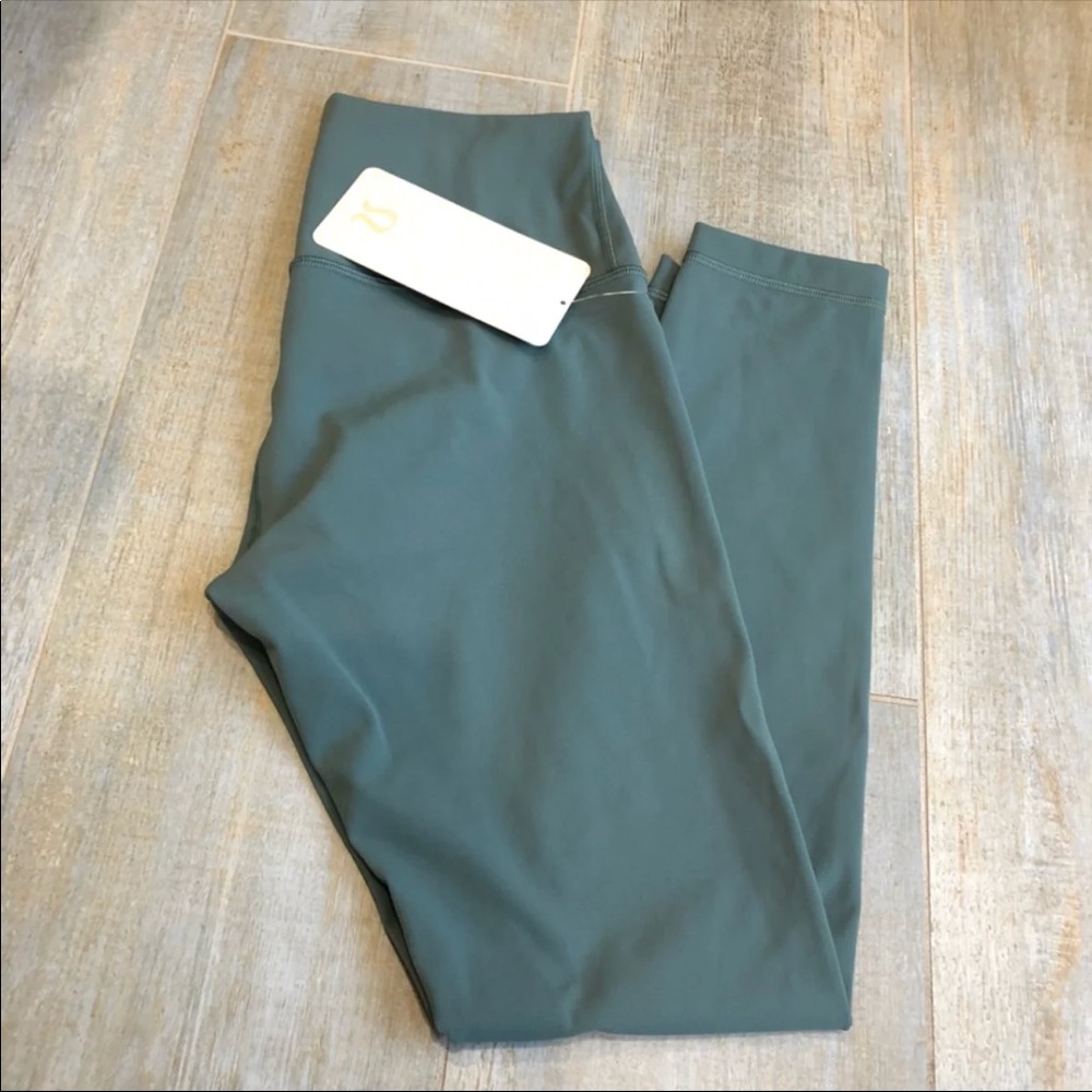 ❌SOLD❌ Lululemon Wunder Under 7/8 in Mystic Green - Picture 4 of 5